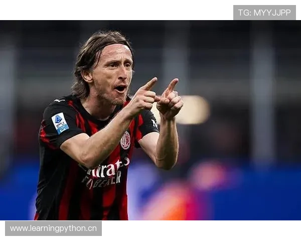 卢卡·莫德里奇本赛季表现稳健,持续提升中场控制力 卢卡·莫德里奇本赛季表现稳健,持续提升中场控制力