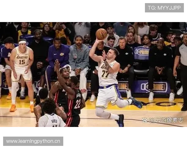 切尔西中场功能重叠致节奏问题,球队攻防转换效率受限