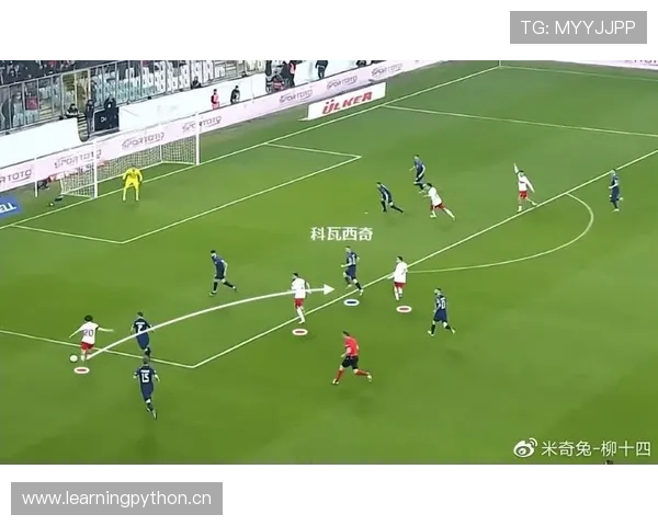 恩佐与莫德里奇:现代中场组织能力与核心角色差距解析 恩佐与莫德里奇:现代中场组织能力与核心角色差距解析